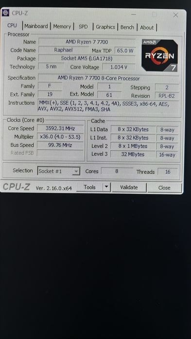 Ryzen 7700 / 9070XT / 32GB RAM (Gwarancja)