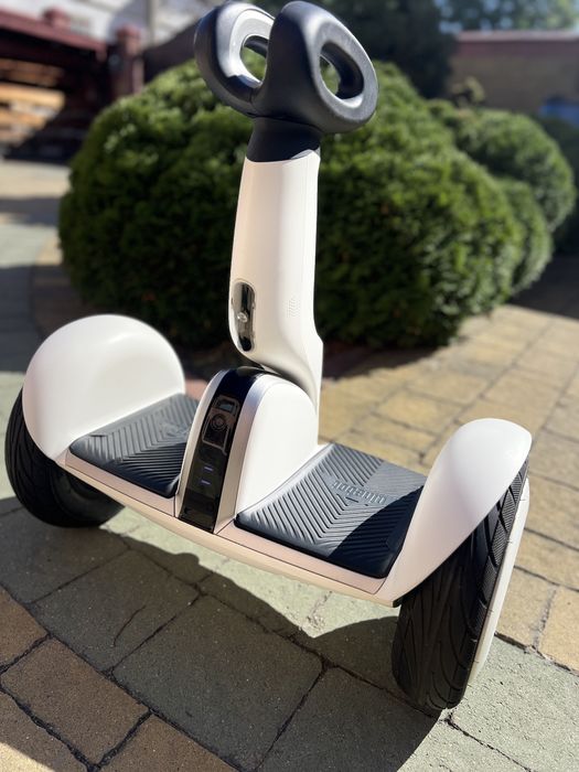Гіроскутер Ninebot Plus (модель N4M340)