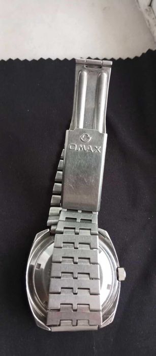 Relógio vintage Omax automático