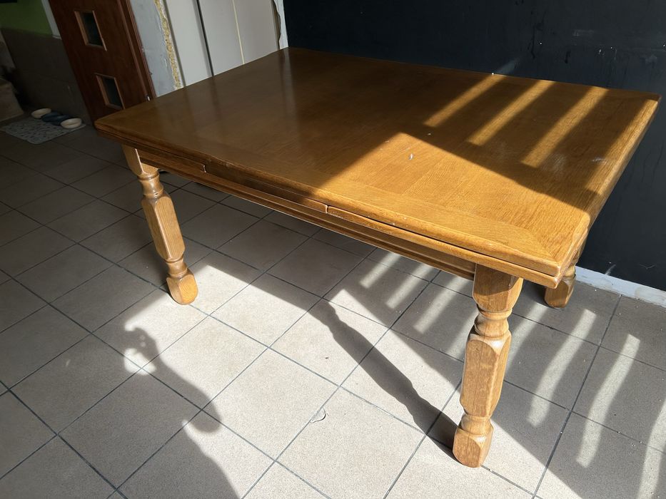 Solidny dębowy stół + 6 krzeseł