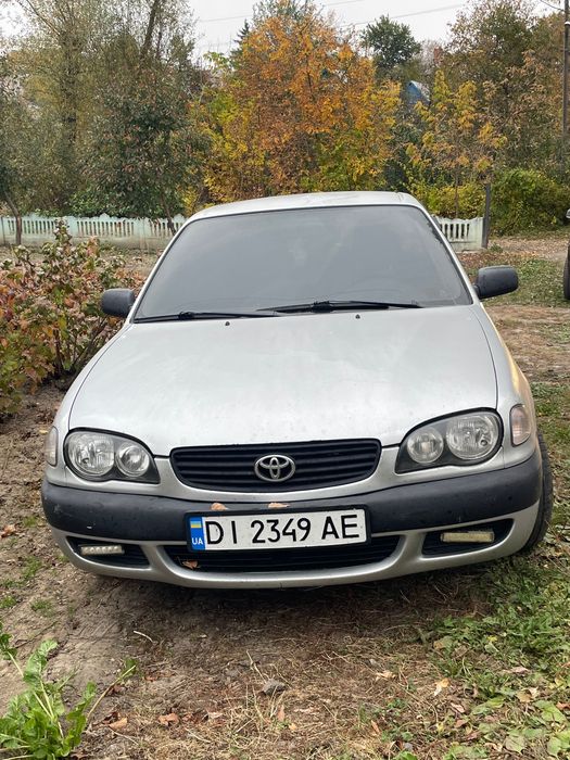 Автомобіль Тойота Королла