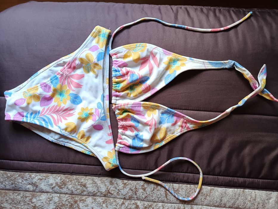Bikinis variados