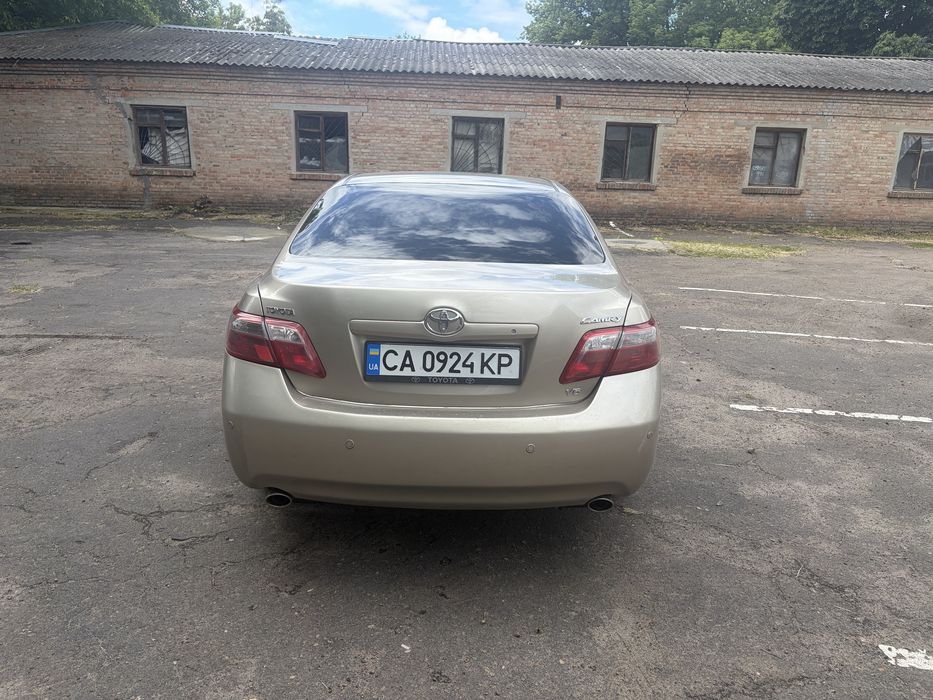 Toyota Camry 3.5 2008року