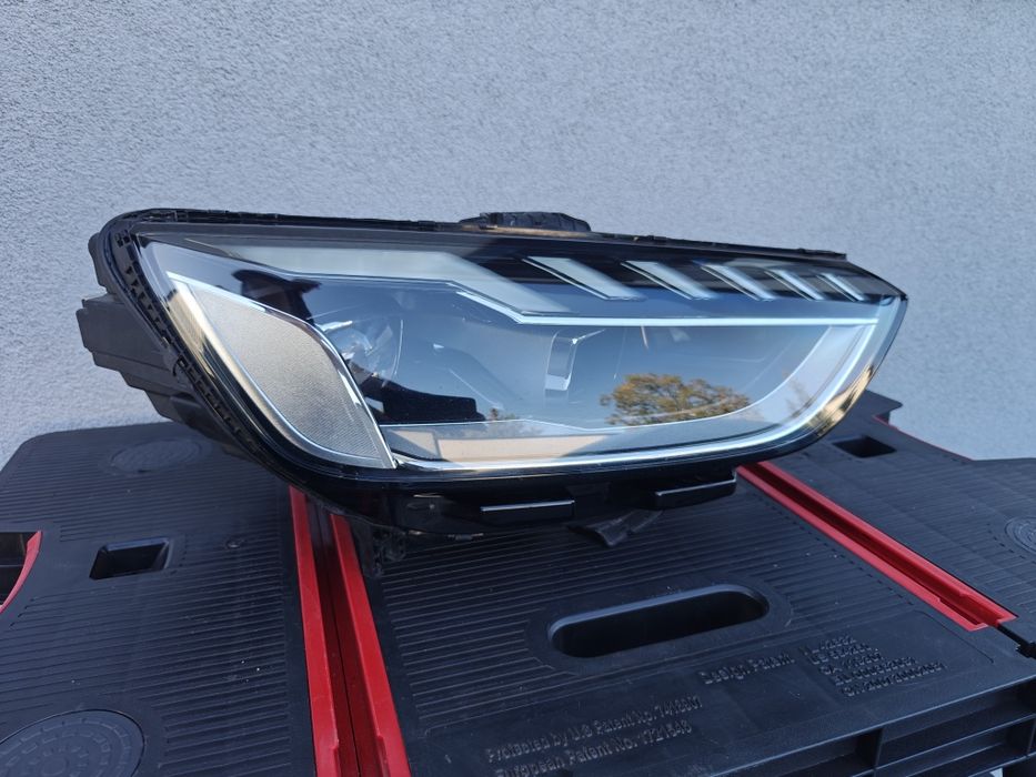 Lampa Full LED  do audi a4 b9 polift o numerze 8W0941034D prawa