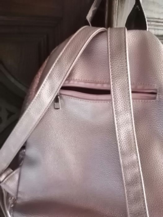 Mochila cor rosa brilhante