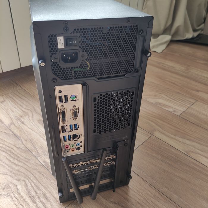 Продам ігровий системний блок Ryzen 2700 8-16/GTX 1080ti 11gb/16gb/256