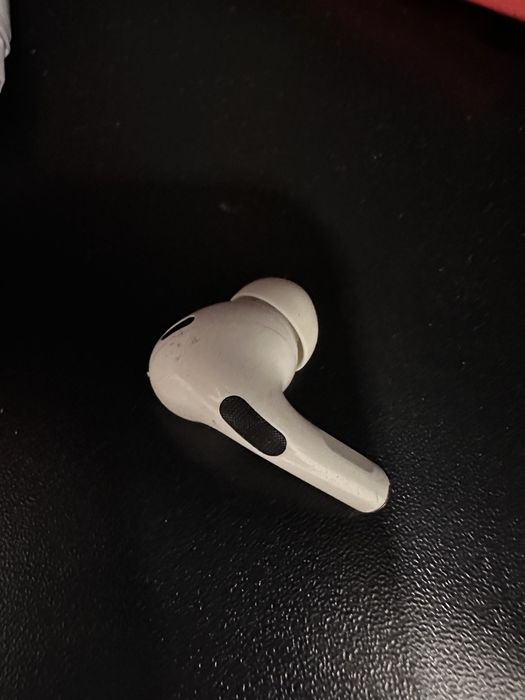 Правий навушник Air Pods 2 A3047