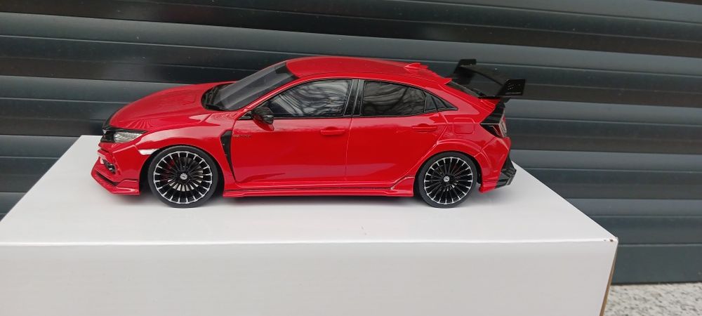 Vendo miniaturas Honda 1/18