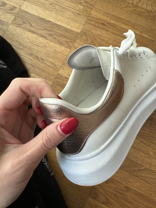 Alexander McQueen Sneakers 35.5 оригінал