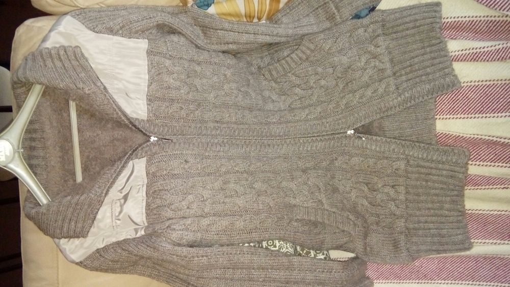 Casaco de malha com pelo por dentro