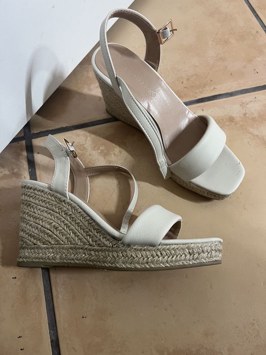Sandálias bege primark