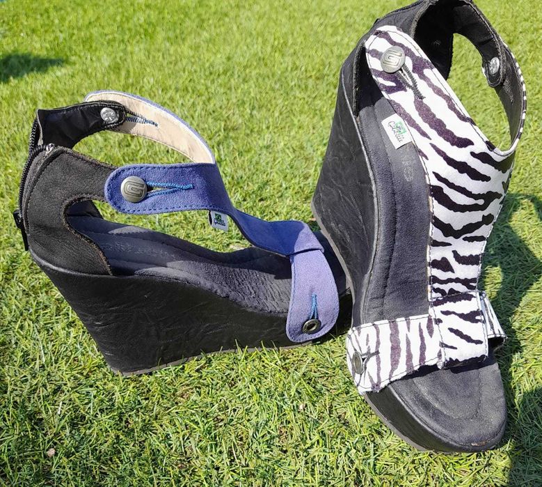 Sandálias Galibelle com 3 tiras diferentes