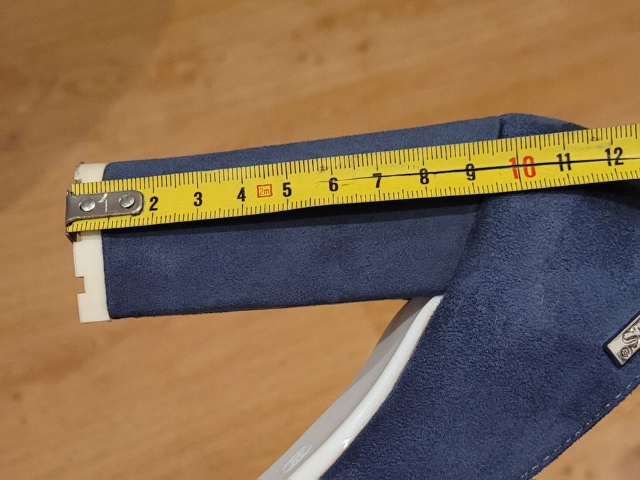 Buty damskie na słupku