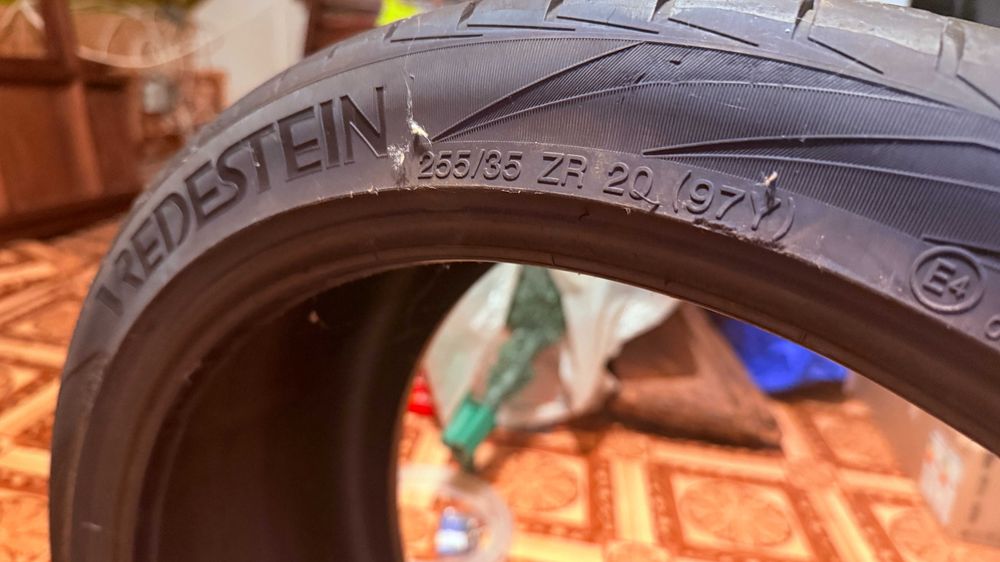 Vredestein Ultrac Vorti 255/35 R20 97Y – 1 opona, Iwiny