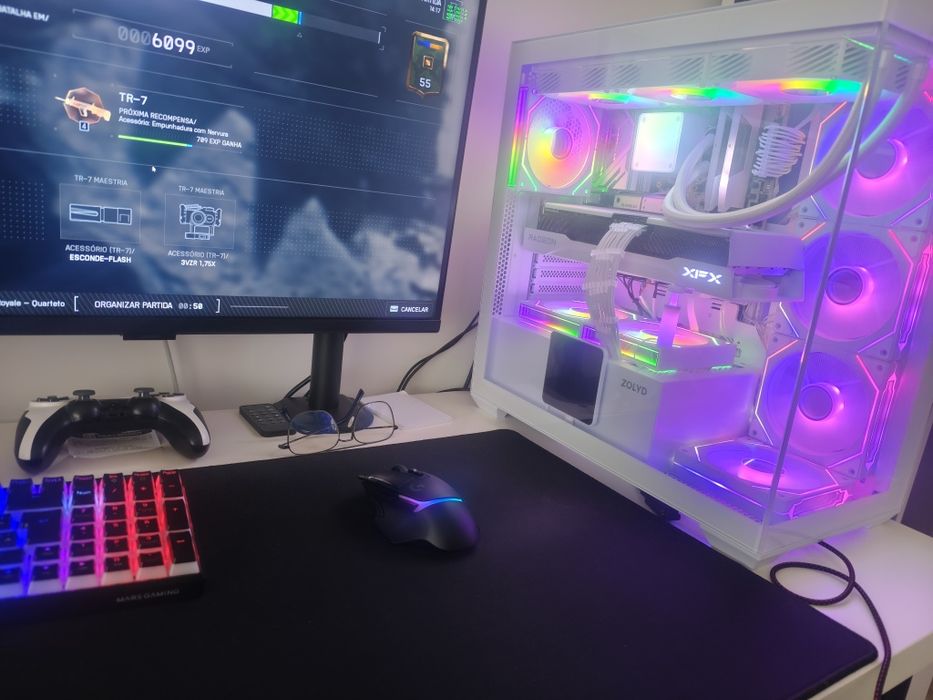 PC Gaming AMD Ryzen 7 9700X + Corsair 32GB DDR5 + XFX RX9070XT *Novo