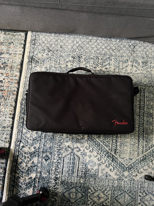 Fender Professional Pedal Board M