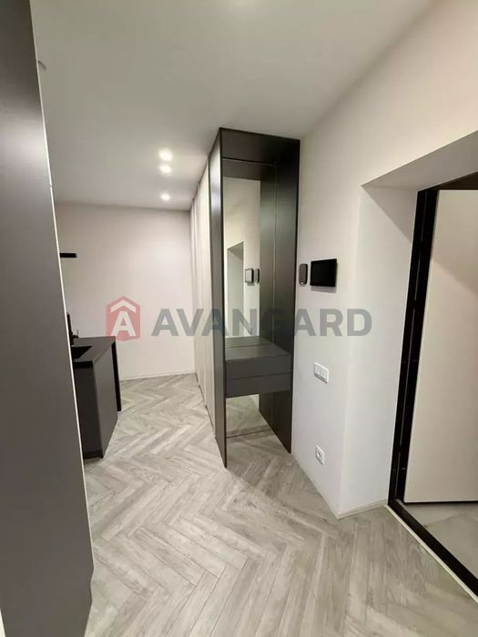 Продам 2к квартиру с дизайнерским ремонтом в ЖК Ривер Парк