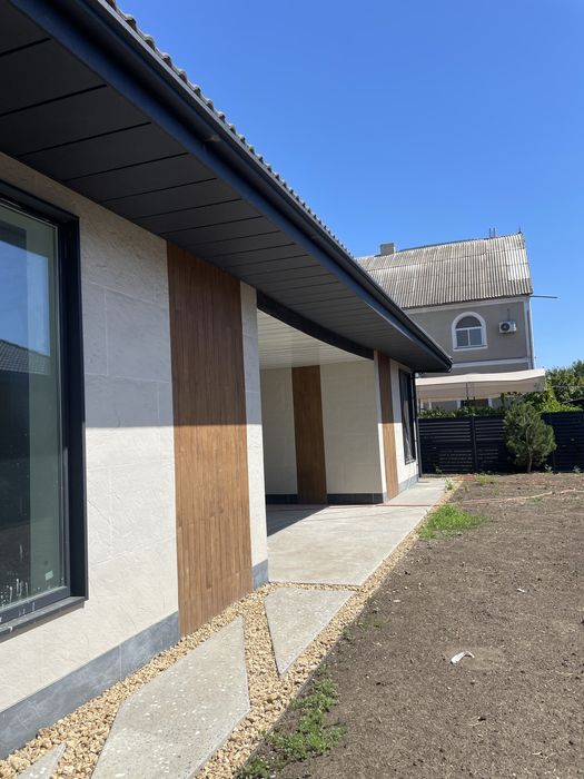 Новый современный дом в Авангарде