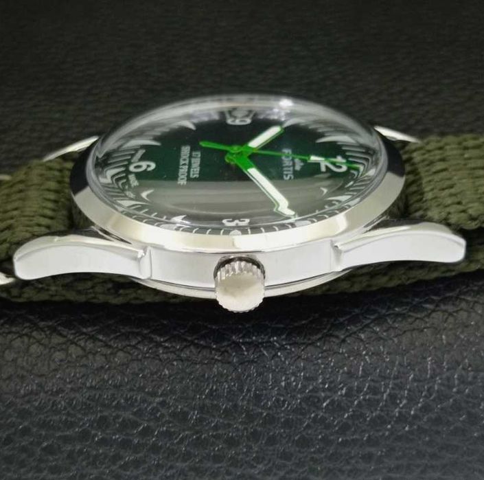 Relógio mecânico Fortis verde a corda de fabrico Suiço