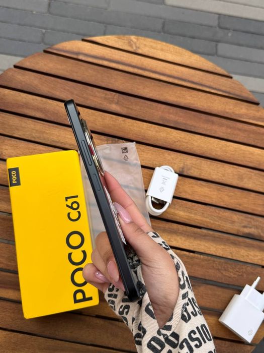 Poco C61 новий телефон