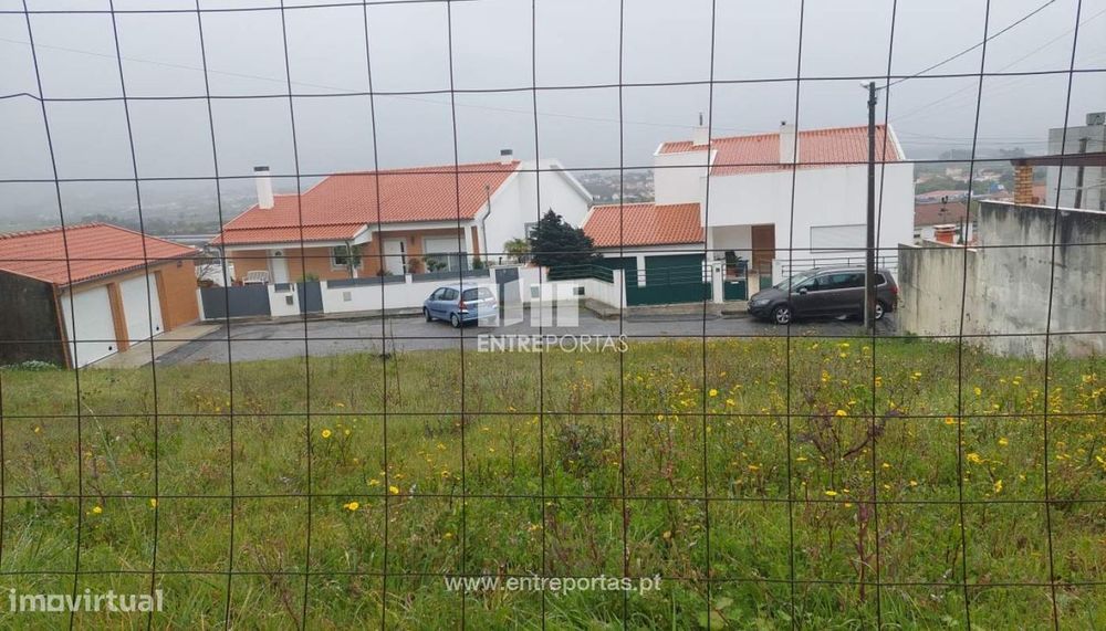 Venda de Lote com 560m², Meadela, Viana do Castelo — Viana Do Castelo (Santa Maria Maior E Monserrate) E Meadela, Viana do Castelo