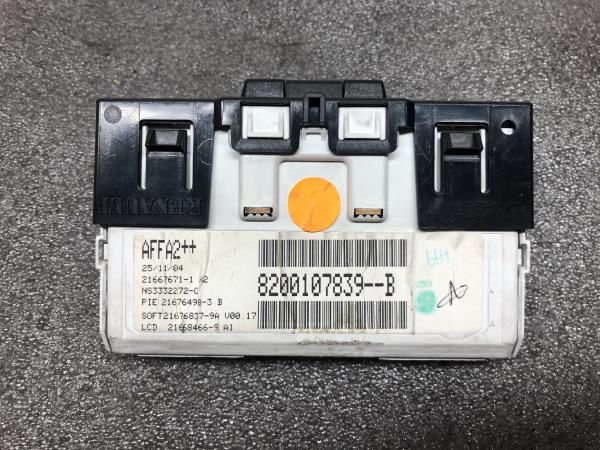 Display / ecrã de informações RENAULT Megane II (BM0/1_, CM0/1_)