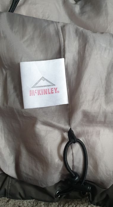 Plaszcz kurtka ocieplana puchowa z kapturem McKinley