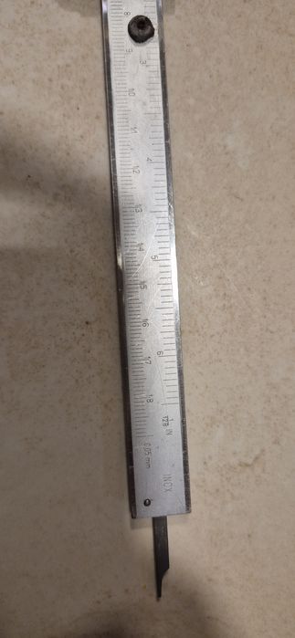 Sprawna suwmiarka mechaniczna prl superstan porządna