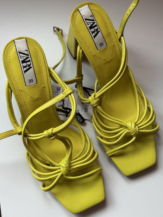 Босоніжки жіночі Zara