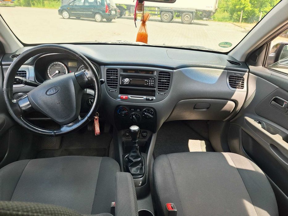 -Kia Rio- stan bdb-