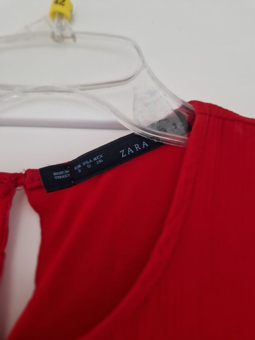 Sukienka z falbankami Zara S