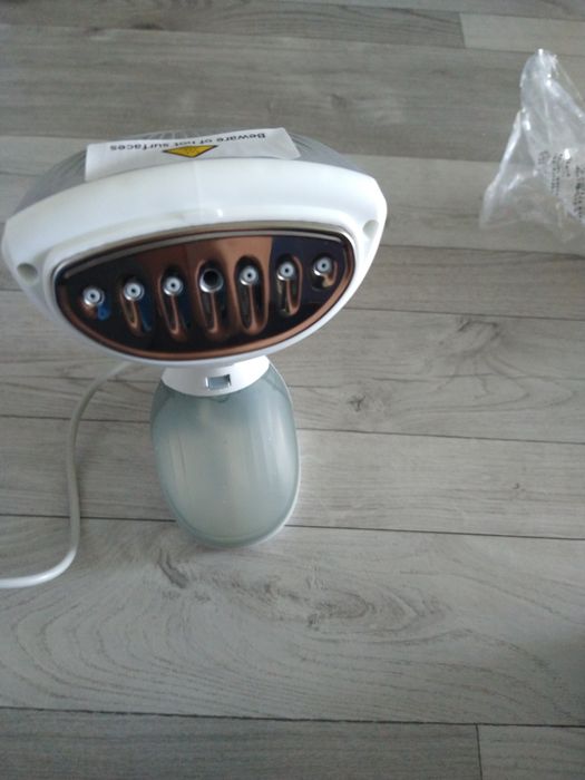 Parownica do ubrań Conopu