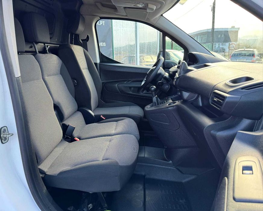 Peugeot Partner 1.5 BlueHDi Pro Standard- Garantia Incluída