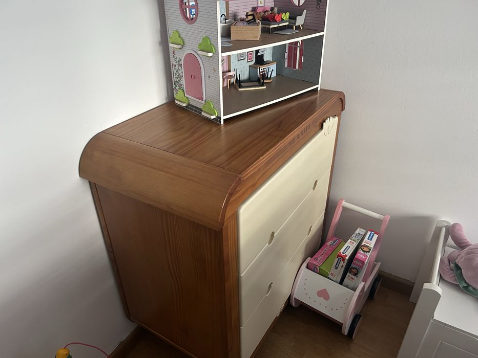 Mobilia de quarto crianca