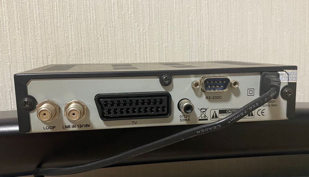 Тюнер Digital box 4100C