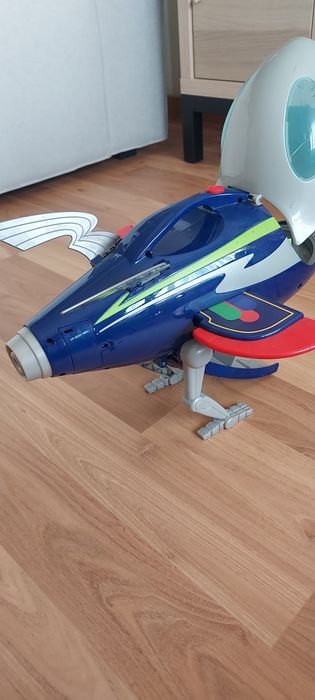 Avião  PJ Masks em bom estado
