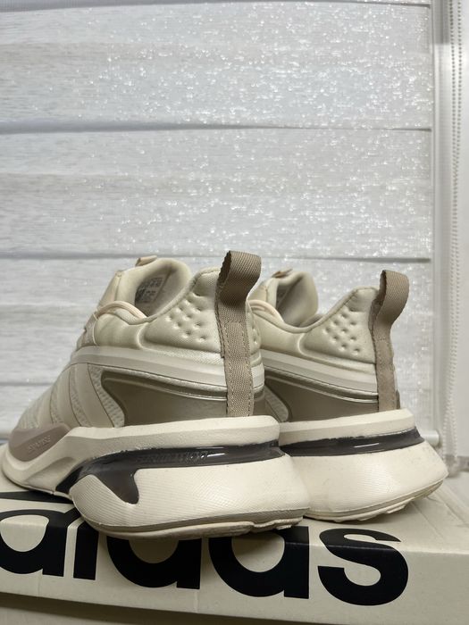 Кроссовки  Adidas Alpharesponse