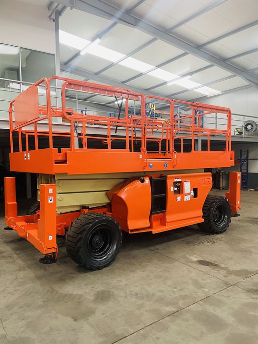 Plataforma elevatória tesoura a diesel