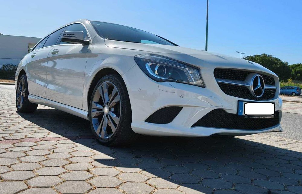 Mercedes-Benz CLA 180 Shooting Brake Style (122cv)