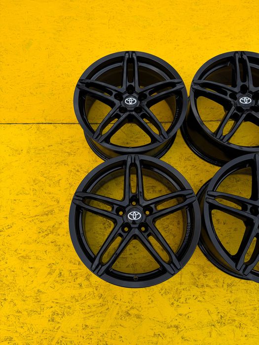 Диски Alutec R18 5.114.3 ET35 Тойота Рав 4 Камрі Мітсубісі Мазда СХ5 Кіа Хюндай Хонда
