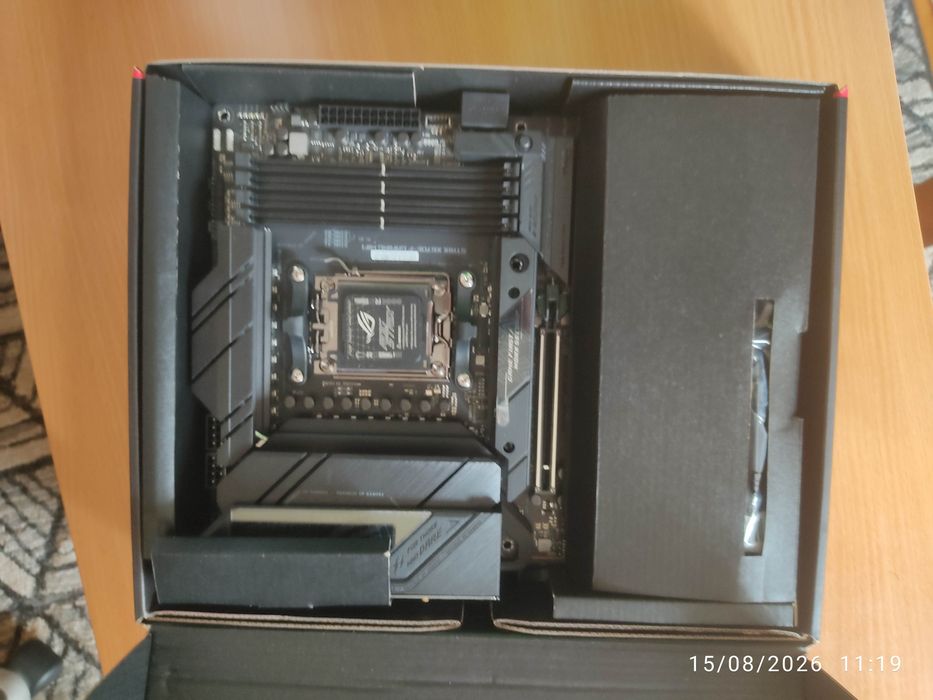 Asus rog Strix X670E-F Gaming Wifi