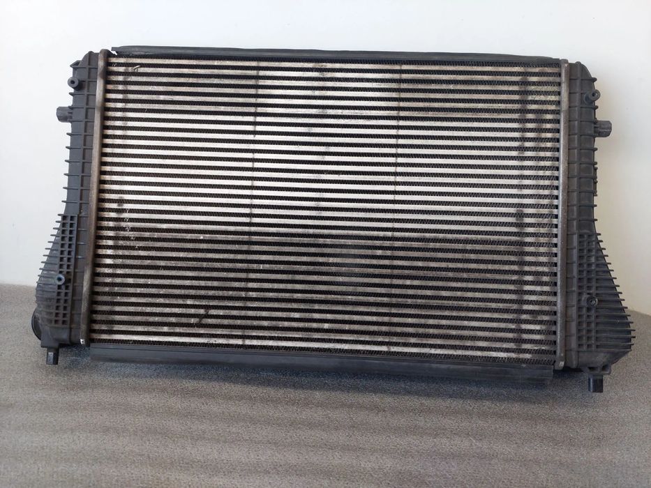 Radiador do intercooler VOLKSWAGEN Golf V Variant (1K5)