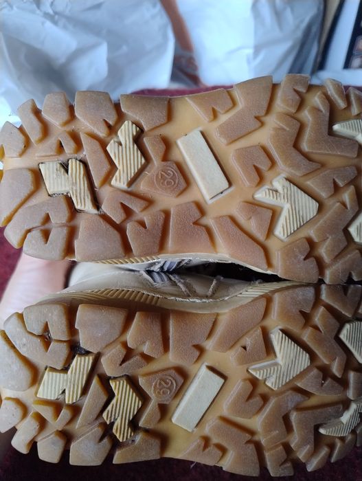 Зимові ботінки для дівчинки