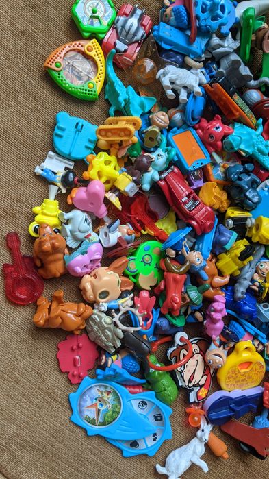 Zabawki Figurki Kinder Niespodzianka Zestaw 170 szt