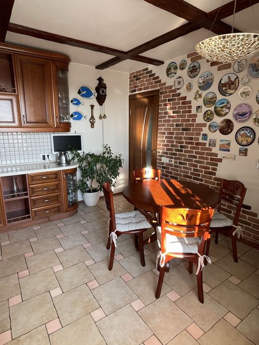 3-кімн. Квартира 100 м.кв (р-н Панчішна ф-ка)