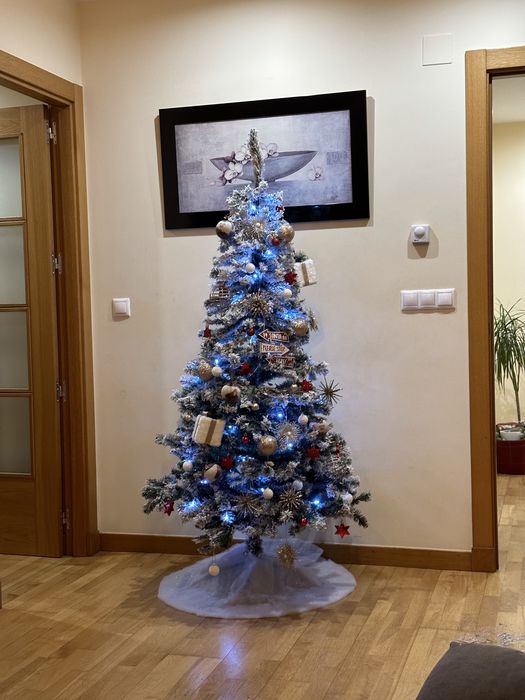 Árvore de Natal nevada 180 cm