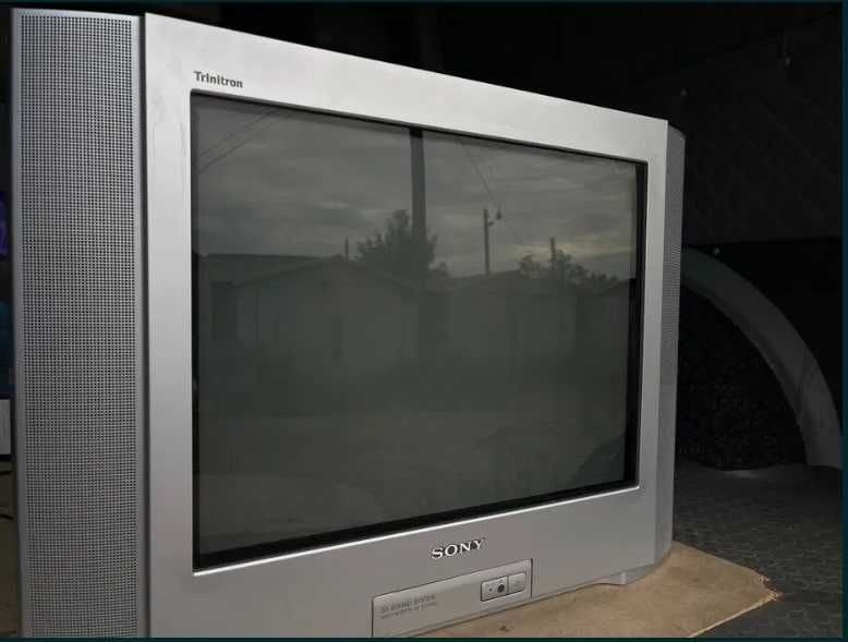 Телевізор Sony Trinitron в ідеальному стані