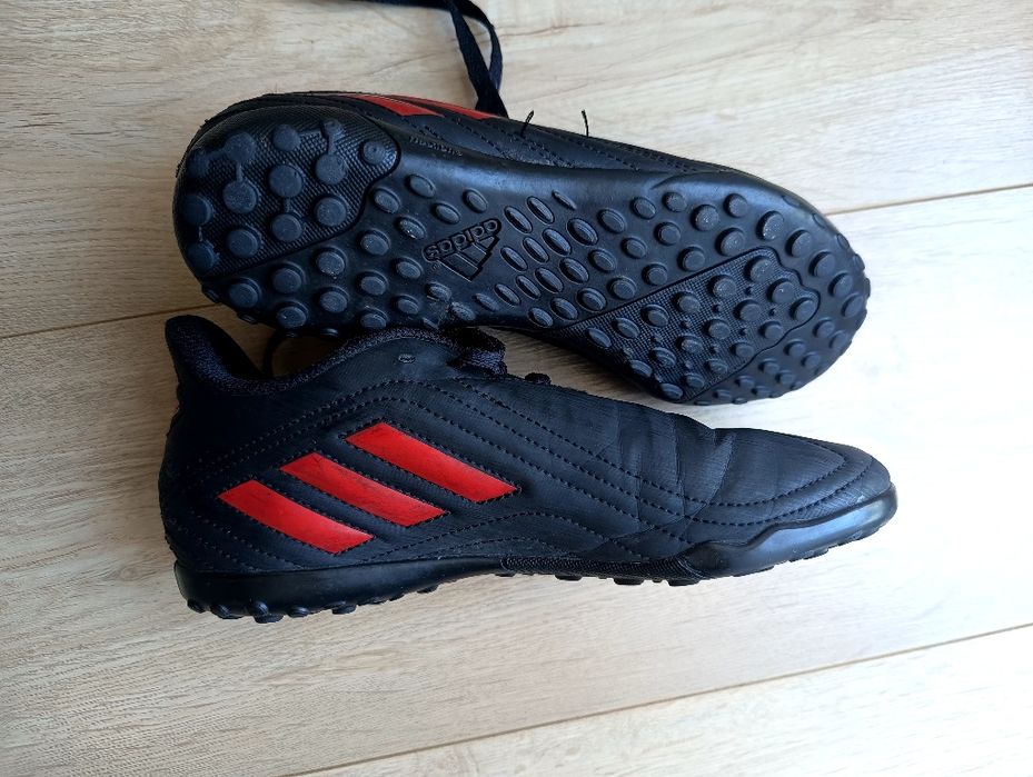 Turfy sportowe adidas