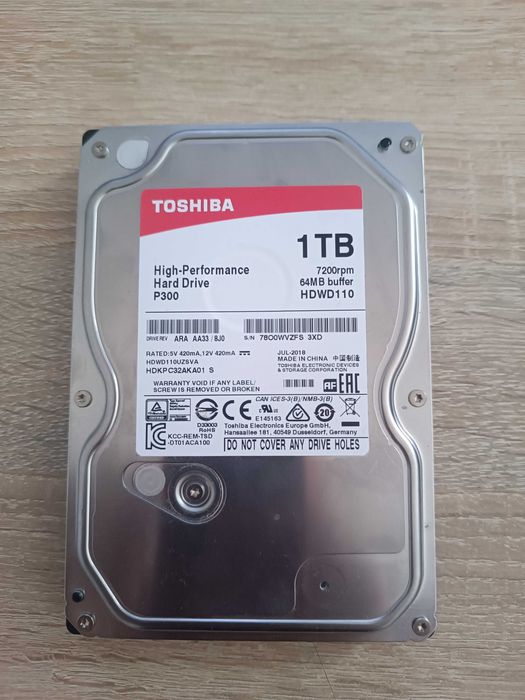 TOSHIBA P300 1TB 7.2K 64MB SATA III 3.5'' HDWD110