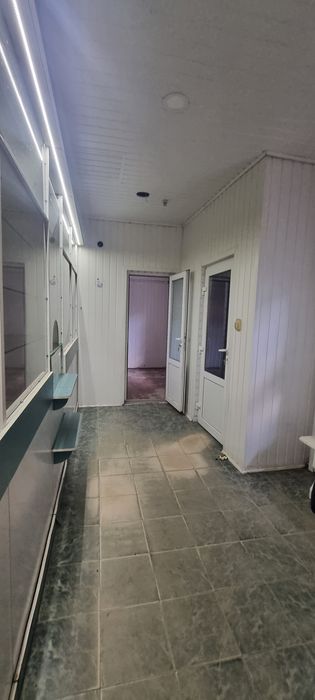 Продається комерційне приміщення. Ринок.